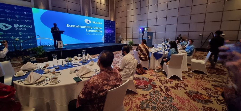 Menteri Perhubungan Budi Karya Sumadi dalam sambutan pada Peluncuran Sustainability Vision Blue Bird di Jakarta, Rabu (20/4/2022), mengapresiasi komitmen PT Blue Bird Tbk yang berkomitmen mengurangi emisi karbon sebesar 50 persen hingga tahun 2030. 