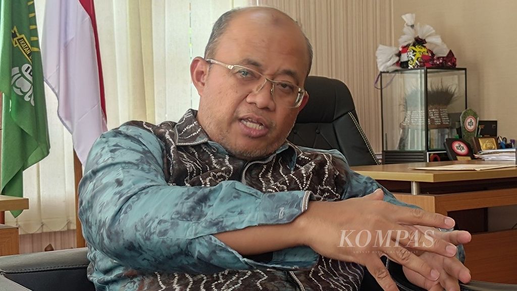 Ketua Umum Pengurus Besar Ikatan Dokter Indonesia Mohammad Adib Khumaidi