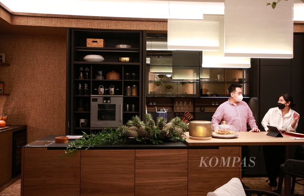 Set dapur karya desainer interior Reza Wahyudi dalam pameran desain interior TCOI Chapter V di Senayan City, Jakarta Pusat, Selasa (20/9/2022).