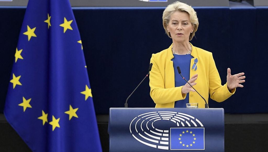 Presiden Komisi Eropa Ursula von der Leyen berpidato pada sesi "The State of the European Union" sebagai bagian dari sesi pleno parlemen Eropa di Strasbourg, Perancis, 14 September 2022.