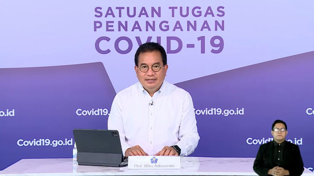 Koordinator Tim Pakar dan Juru Bicara Pemerintah untuk Penanganan Covid-19, Wiku Adisasmito, saat menyampaikan keterangan mengenai perkembangan penanganan Covid-19.