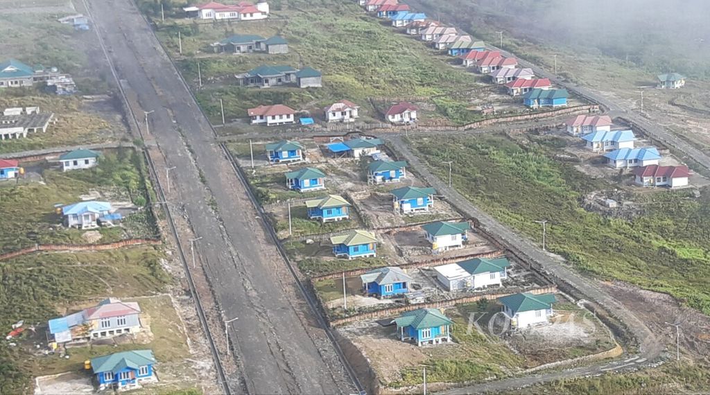 Gambar perumahan warga di Distrik Ilaga, Kabupaten Puncak, Papua, dari pesawat pada 21 Desember 2019.