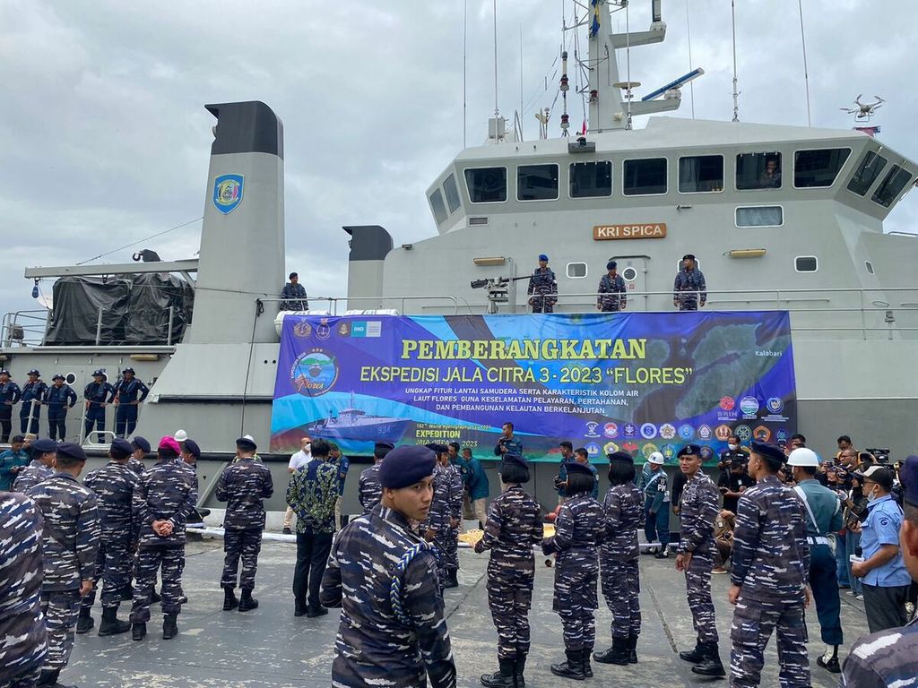 Pelepasan Ekspedisi Jala Citra 3 Flores, Selasa (29/3/2023), di Kolinlamil, Jakarta.