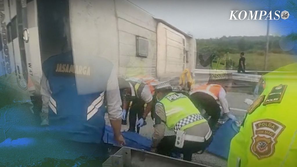 Kecelakaan Bus di Tol Cipali, 12 Orang Tewas