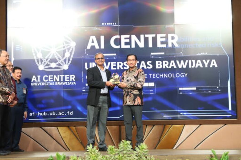 Rektor Universitas Brawijaya Widodo, usai meresmikan Artificial Intelligence (AI) Center, Rabu (15/2/2023). 