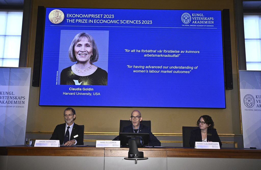 Pengumuman pemenang Hadiah Nobel Ekonomi di Stockholm, Swedia, Senin (9/10/2023). Ekonom di Universitas Harvard, AS, Claudia Goldin, menjadi penerima Hadiah Nobel Ekonomi 2023. 