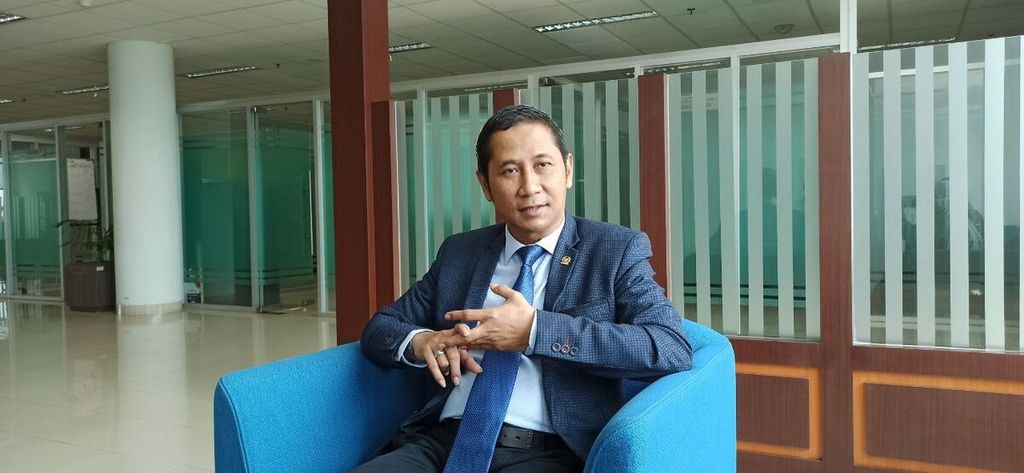 Ketua Komisi Yudisial Mukti Fajar Nur Dewata saat ditemui di kantor KY, Jakarta, Selasa (26/4/2022).