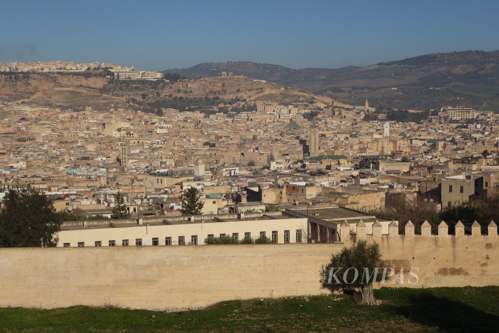 Kota tua atau medina terbesar di dunia di kota Fes, Maroko, Kamis (9/1/2020). Medina telah diakui sebagai warisan dunia oleh UNESCO.