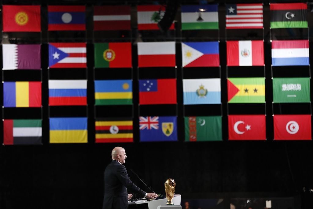 Presiden FIFA Gianni Infantino menutup Kongres FIFA di Moskwa, Rusia, Rabu (13/6/2018)