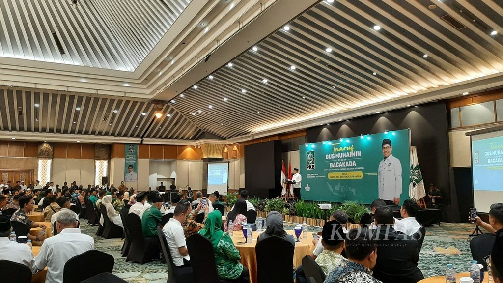 The Chairman of the National Awakening Party, Muhaimin Iskandar, participated in the Political Introduction event of Gus Muhamin organized by the National Awakening Party, which was attended by prospective candidates for regional heads for the regions of West Java, DKI Jakarta, and Banten at the Grand Sahid Jaya Hotel in Jakarta on Thursday (2/5/2024).