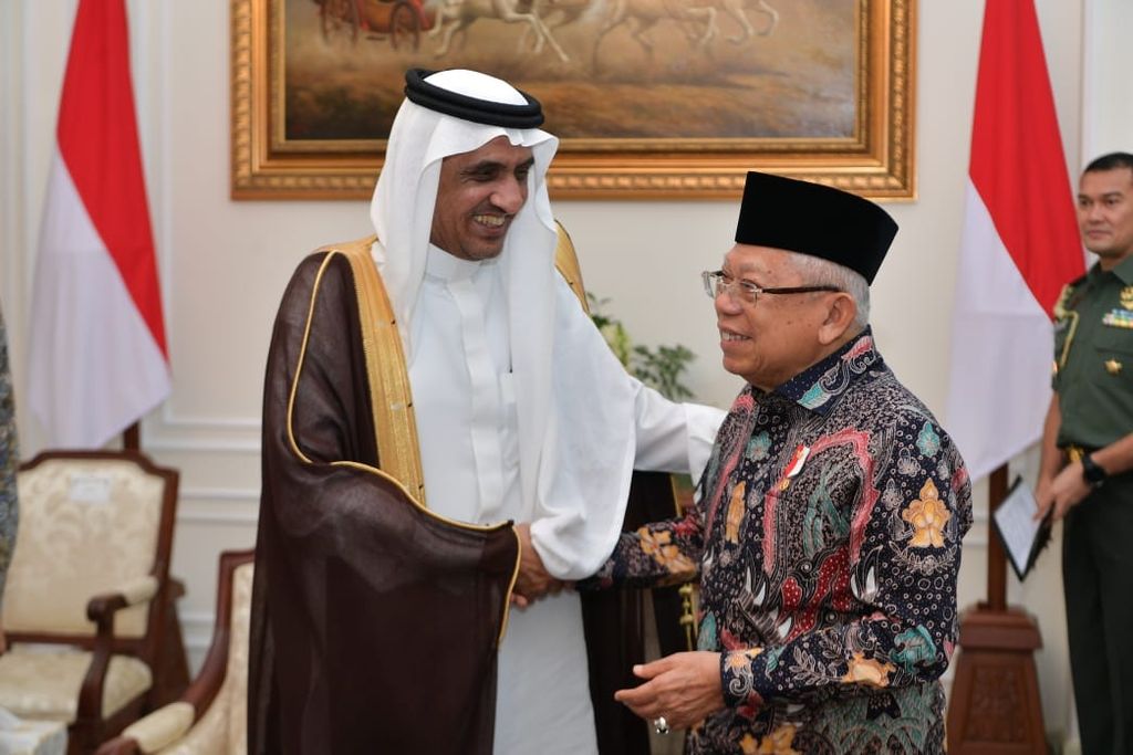 Wakil Presiden Maruf Amin menerima Duta Besar Kerajaan Arab Saudi untuk Indonesia Faisal Abdullah H Amodi di Istana Wapres, Jakarta, Senin (28/8/2023).