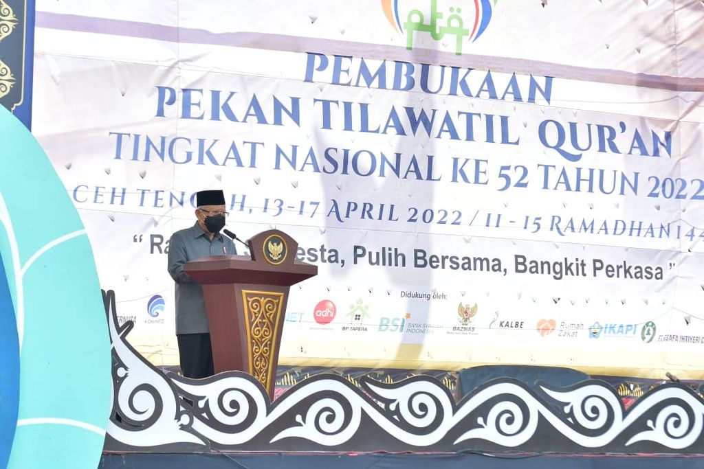 Wakil Presiden Ma'ruf Amin membuka Pekan Tilawatil Quran Radio Republik Indonesia Ke-52 di Takengon, Kabupaten Aceh Tengah, Aceh, Rabu (13/4/2022). Wapres mengingatkan elemen bangsa untuk menjaga persatuan.