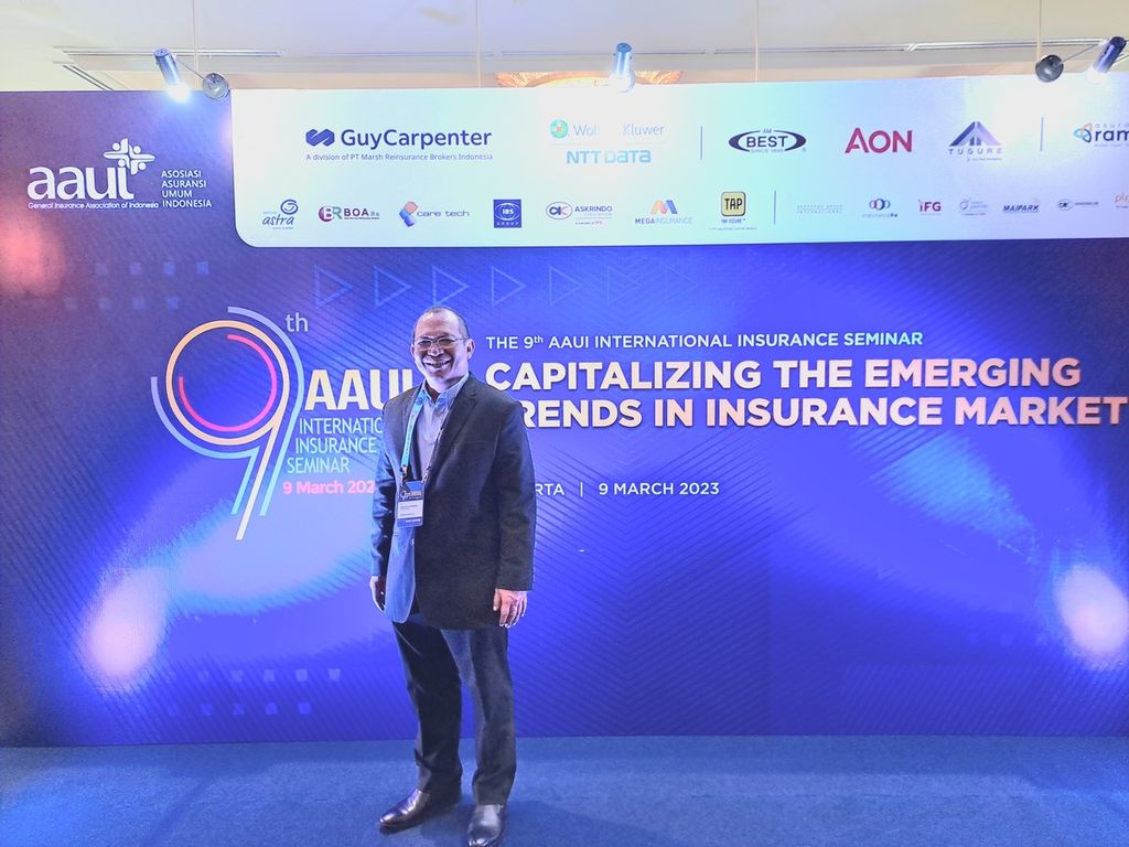 Ketua Asosiasi Asuransi Umum Indonesia (AAUI) Hastanto Sri Margi Widodo pada acara 9th AAUI International Insurance Seminar bertema Capitalizing the Emerging Trends in Insurance Market” di Jakarta, Kamis (9/3/2023).