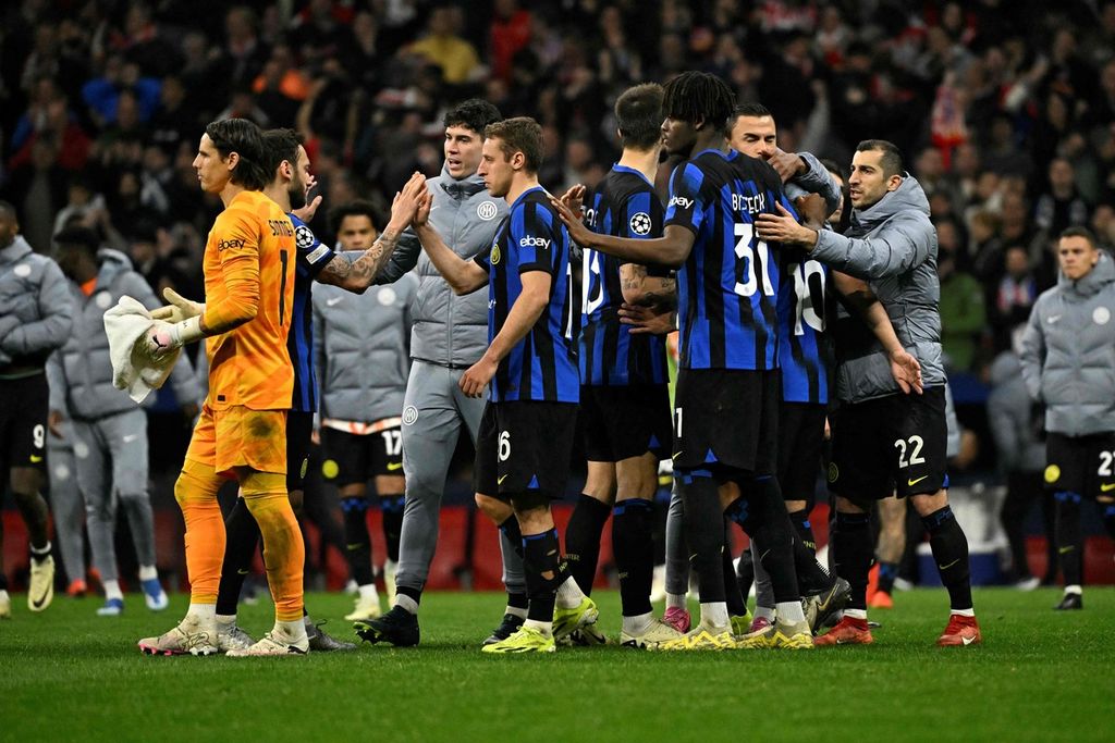 Reaksi pemain Inter Milan seusai disingkirkan Atletico Madrid pada babak 16 besar Liga Champions, Kamis (14/3/2024) dini hari WIB. Inter kalah adu penalti.