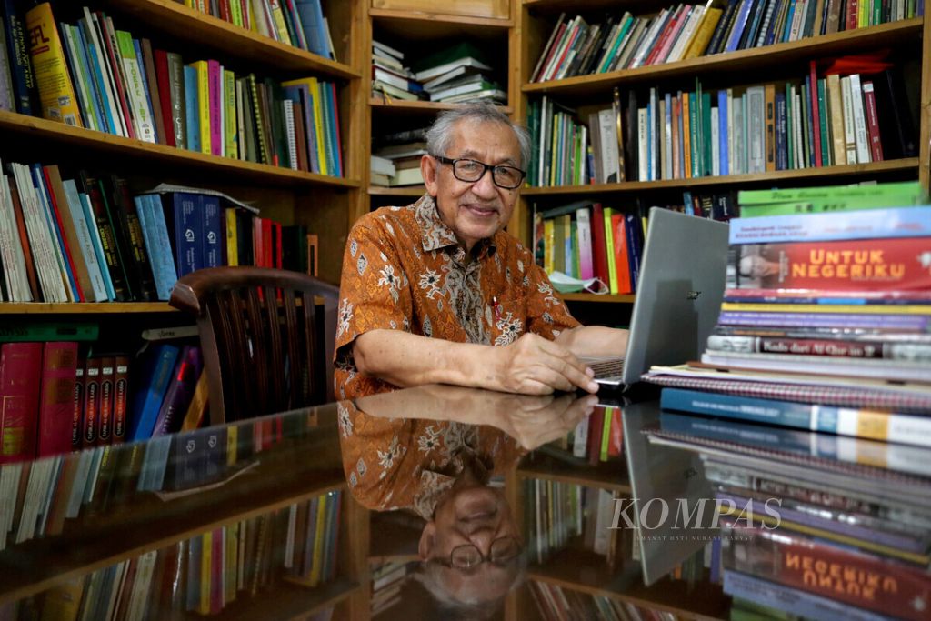 Prof DR Dr Samsuridjal Djauzi, SpPD-KAI FACP Guru Besar FKUI