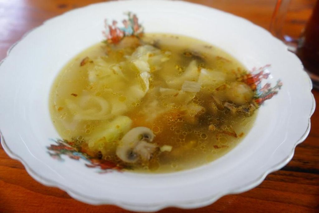 Sup jamur, salah satu menu sup di Gemati Soup and Brew