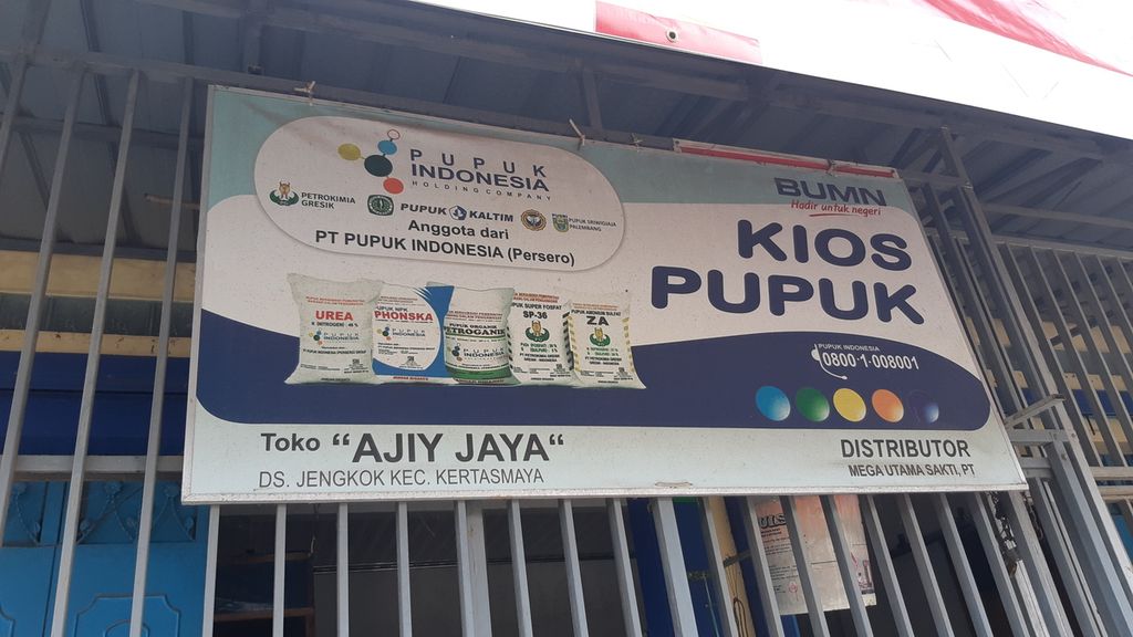 Pantauan di Kios Ajiy Jaya, Desa Jengkok, Kertasemaya, Indramayu, Jawa Barat, Desember 2021