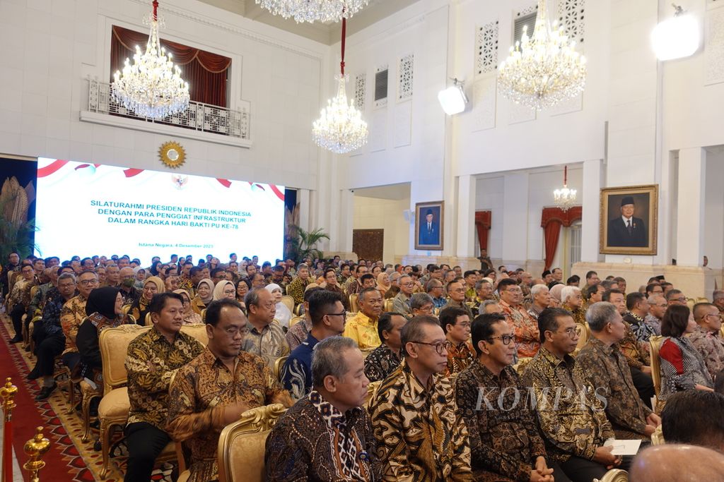 Silaturahmi Presiden Republik Indonesia dengan Para Penggiat Infrastruktur dalam Rangka Hari Bakti Pekerjaan Umum Ke-78 digelar di Istana Negara, Jakarta, Senin (4/12/2023).