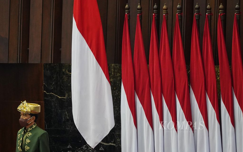 Presiden Joko Widodo ketika mengikuti Sidang Tahunan MPR/Sidang Bersama DPR dan DPD di Gedung DPR, Jakarta, Selasa (16/8/2022). 