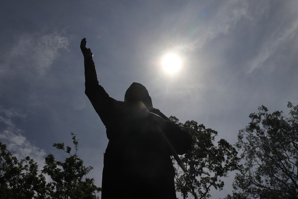 Patung Presiden Pertama Republik Indonesia Soekarno yang didirikan di Taman GOR, Kota Palu, Sulawesi Tengah, Senin (22/6/2020), akan menjadi ikon sejarah bagi warga.