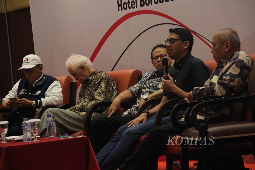 Diskusi tentang menyelamatkan demokrasi dari cengkeraman oligarki dan politik dinasti digelar di Jakarta, Selasa (14/11/2023). Hadir dalam diskusi tersebut akademisi, aktivis, dan budayawan.