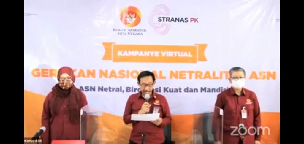  Chairman of KASN Agus Pramusinto (center) led the declaration of the ASN Neutrality National Movement which was carried out virtually, Wednesday (7/10/2020).