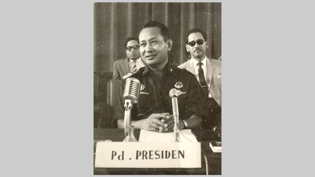 Letnan Jenderal Soeharto sewaktu masih menjadi Pejabat Presiden RI (22 Februari 1967).