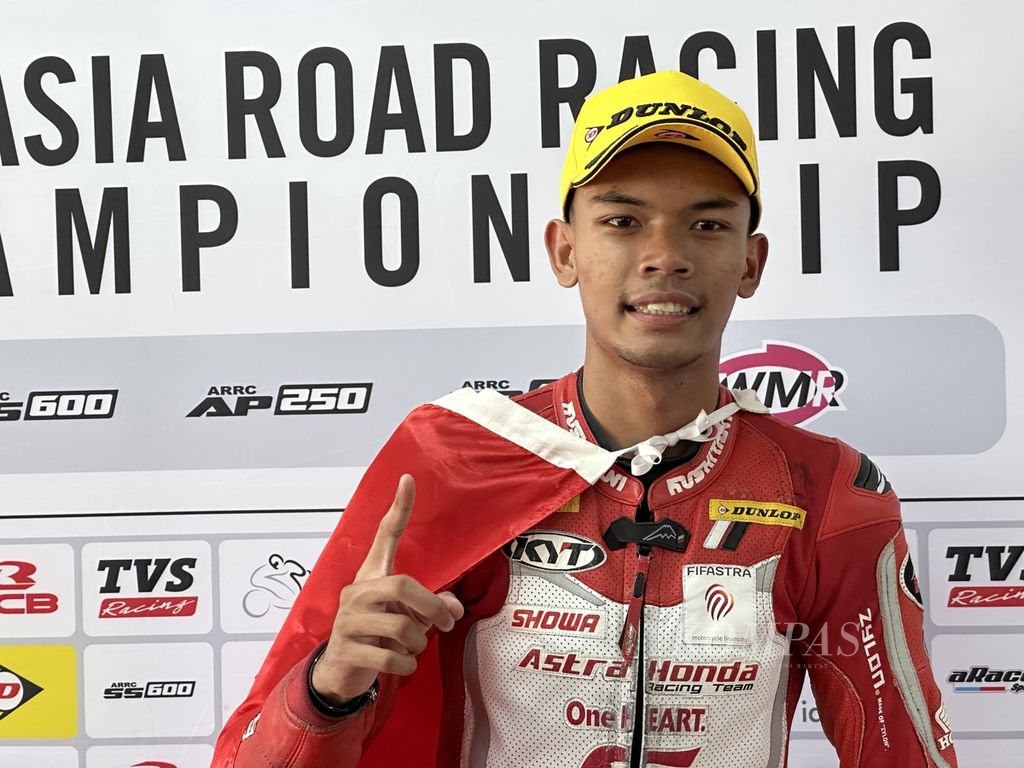 Pebalap Tim Astra Honda Racing, Mohammad Adenanta Putra