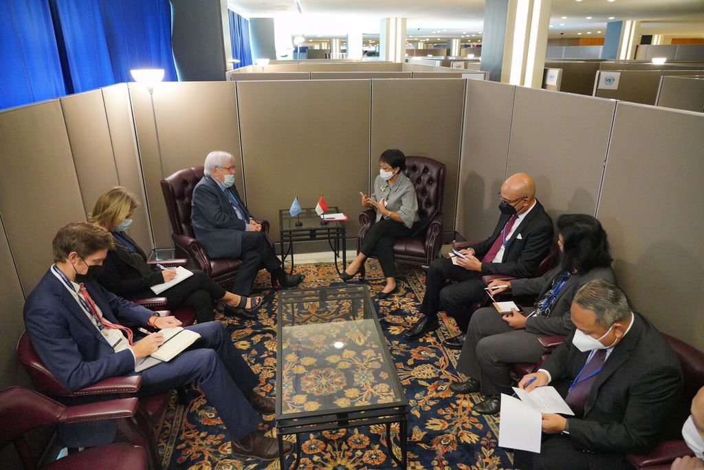 Menteri Luar Negeri Retno Marsudi bertemu Kepala Kantor Koordinasi Urusan Kemanusiaan PBB (OCHA) di Markas Besar PBB di New York, Amerika Serikat, Senin (19/9/2022). Keduanya membahas isu kemanusiaan global.