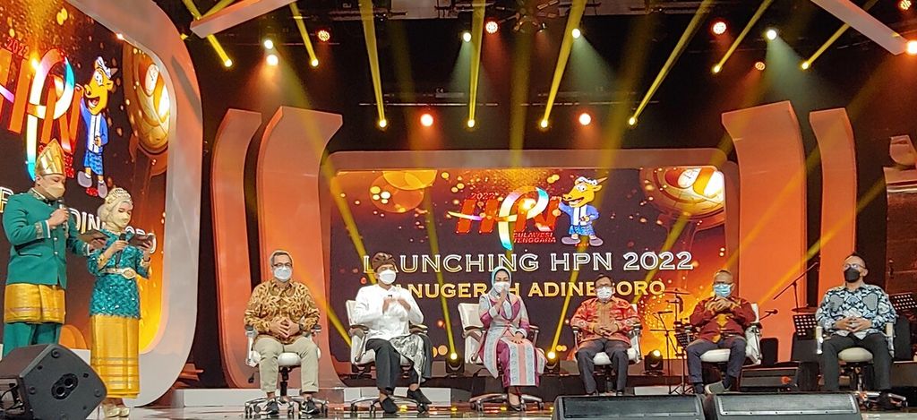 Panitia Hari Pers Nasional (HPN) 2022 hari Minggu (30/1/2022) malam di Jakarta meluncurkan rangkaian peringatan HPN 2022 dan pengumuman pemenang Adinegoro 2021, dengan dialog terbuka. HPN 2022 akan berlangsung di Kendari, Sulawesi Tenggara pada 1-9 Februari 2022 dan akan dihadiri Presiden Joko Widodo.