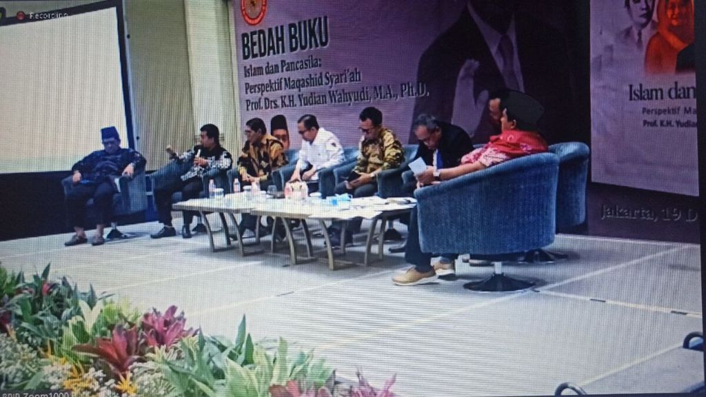 Bedah buku <i>Islam dan Pancasila: Perspektif Maqashid Syariah </i>yang diselenggarakan secara daring dan luring oleh Badan Pembinaan Ideologi Pancasila, Senin (19/12/2022), di Jakarta.