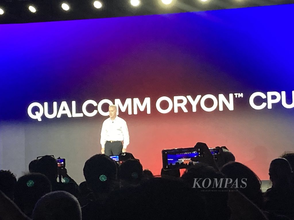 Qualcomm mengenalkan prosesor terbarunya yang bernama Oryon dalam acara Snapdragon Summit 2022 di Maui, Hawaii, AS, Rabu (16/11/2022). 