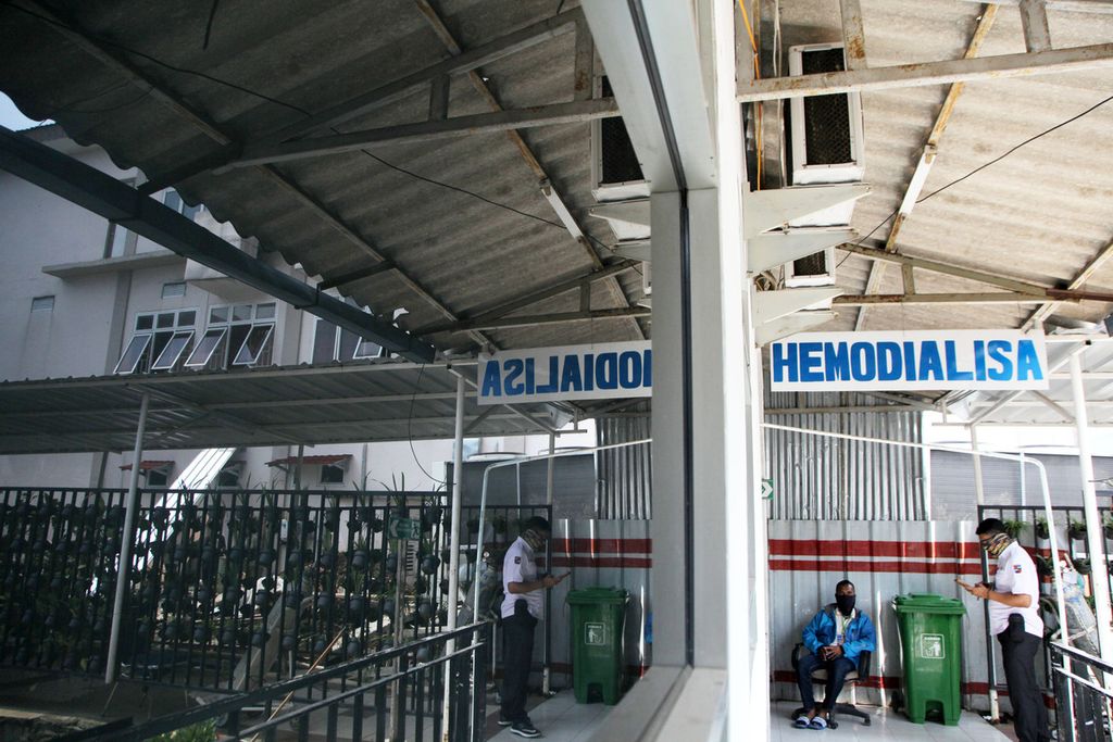 Gambaran fasilitas hemodialisa. Suasana ruang tunggu di ruang Hemodialisa di RSUD Bogor, Kota Bogor, Kamis (23/4/2020). 