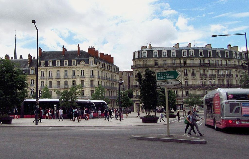 Suasana pusat kota Dijon, Perancis. 