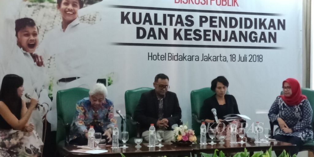 Suasana diskusi pendidikan yang digelar Article 33 Indonesia di Jakarta, Rabu (18/7/2018). Pendidikan berkualitas memiliki korelasi dengan peluang mobilitas ekonomi siswa di masa depan. Namun, pemerataan pendidikan berkualitas id Indonesia masih jadi tantangan.