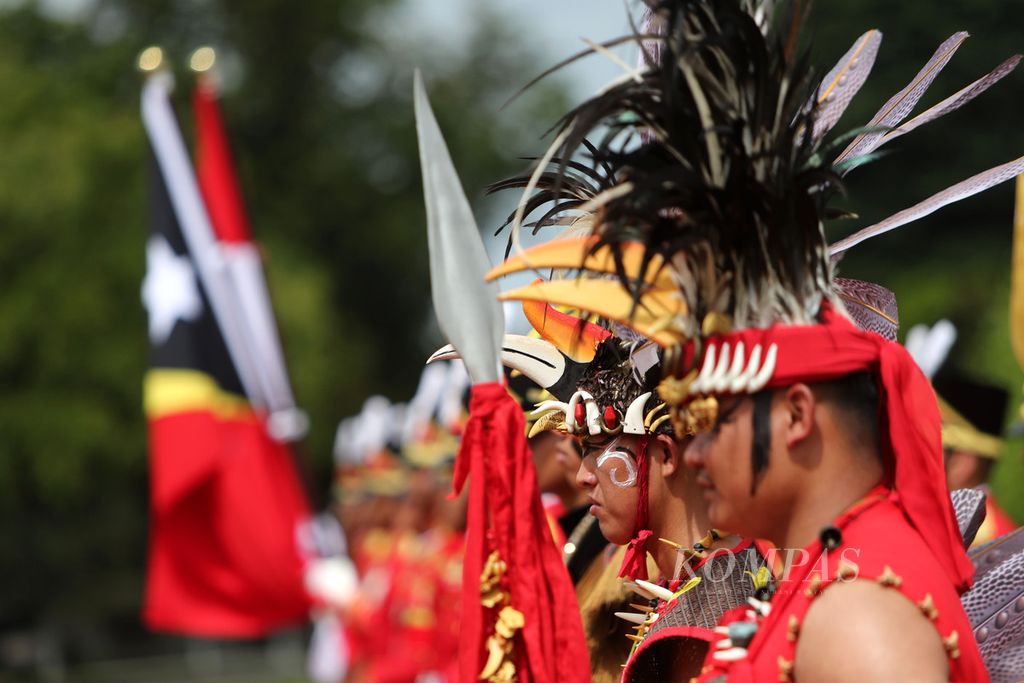 Pasukan Pengamanan Presiden bersiap menyambut kedatangan Perdana Menteri Timor Leste Taur Matan Ruak di Istana Kepresidenan Bogor, Jawa Barat, Senin (13/2/2023). 
