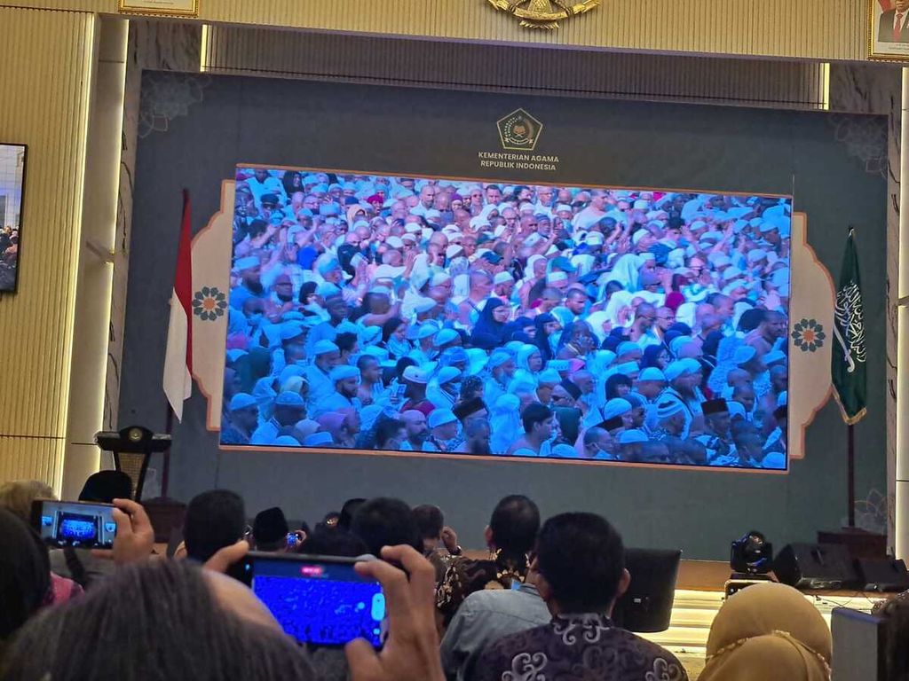 Suasana peluncuran film dokumenter perjalanan haji 2022 di Auditorium KHM Rasidi, Kantor Kementerian Agama RI, Jalan MH Thamrin, Jakarta, Rabu (10/5/2023). 