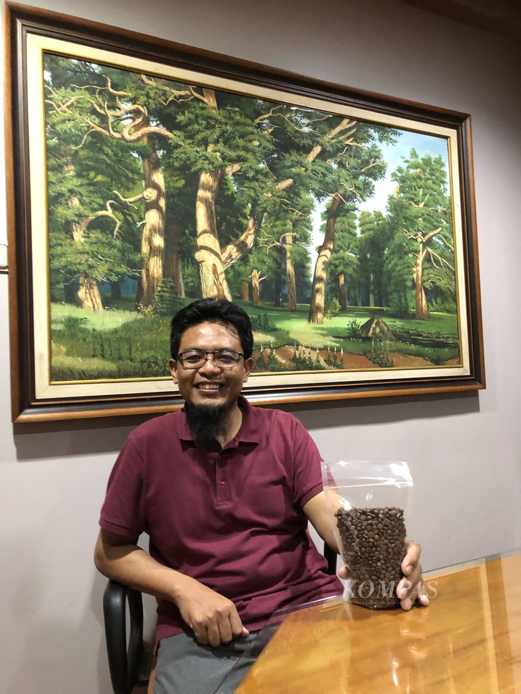 Suryono yang sukses mendigitalisasikan kopi kayu aro demi perdagangan yang adil. Kini Suryono menjabat CEO PT Alko Sumatera Internasional. 