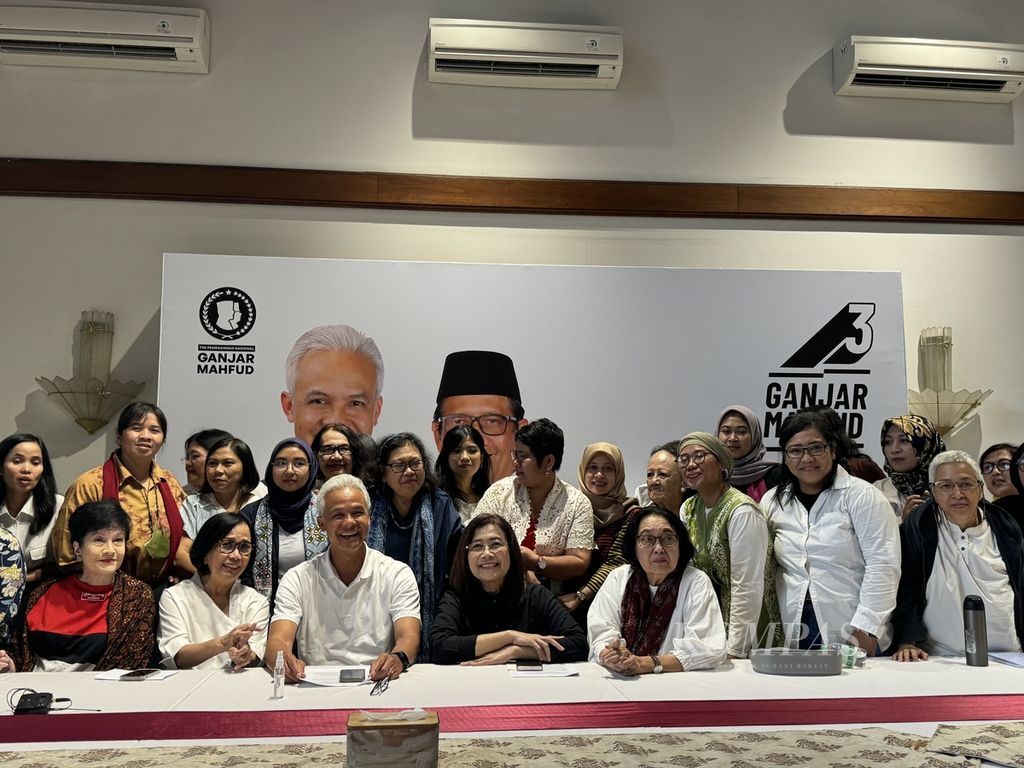 Koalisi Perempuan Penyelamat Demokrasi dan Hak Asasi Manusia, Sabtu (3/2/2024), bertemu dan berdialog dengan calon presiden Ganjar Pranowo di Jakarta.  