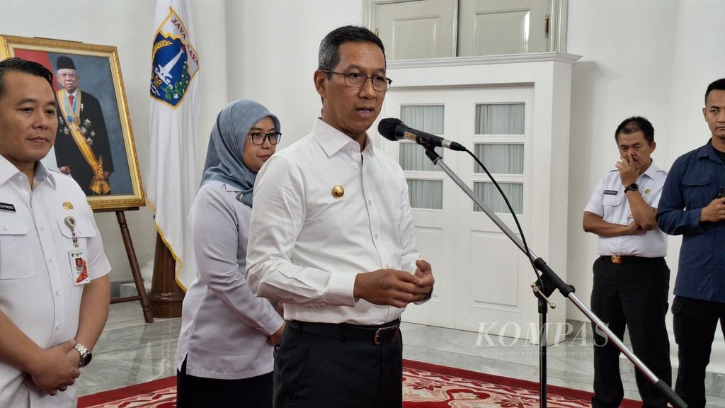 Penjabat Gubernur DKI Jakarta Heru Budi Hartono di Balai Kota Jakarta, Rabu (22/11/2023).