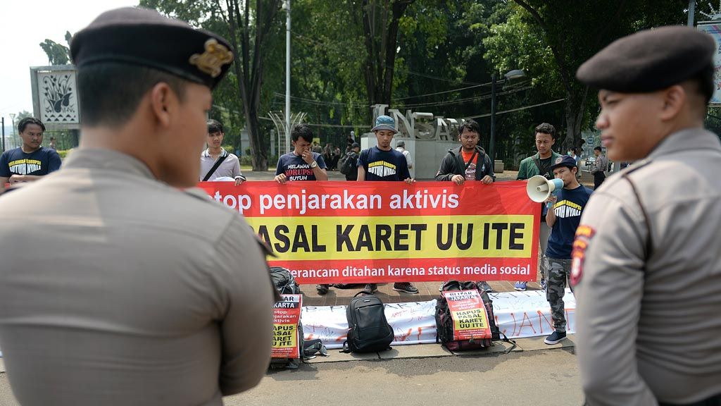 https://cdn-assetd.kompas.id/2Eg2_kXsf-NTGkcaAjR7ybJupX8=/1024x576/https%3A%2F%2Fkompas.id%2Fwp-content%2Fuploads%2F2019%2F01%2F20190108_PASAL-KARET-UU-ITE_D_web_1546929552.jpg