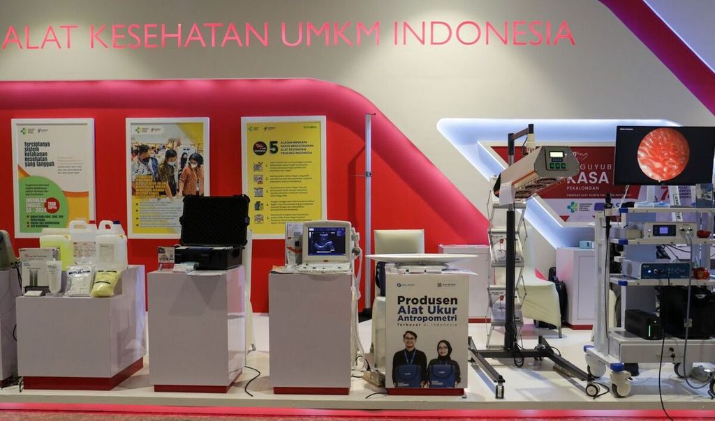 Sejumlah alat kesehatan yang diproduksi UMKM Indonesia dipamerkan di Solo, Jawa Tengah, Jumat (19/8/2022).