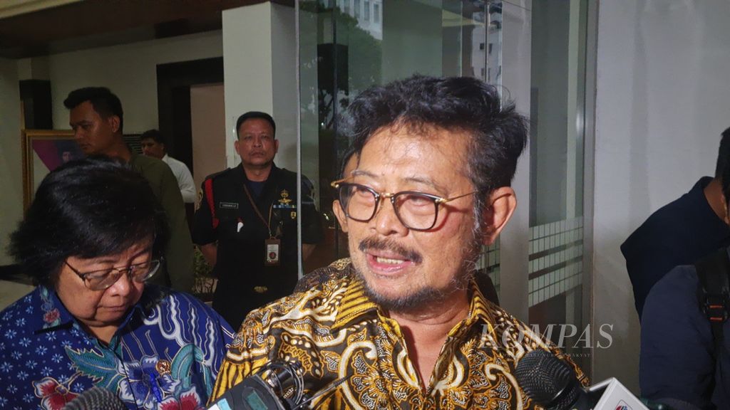 Menteri Pertanian Syahrul Yasin Limpo telah mengajukan surat pengunduran diri sebagai menteri di Kabinet Indonesia Maju. Surat pengunduran diri diserahkan ke Menteri Sekretaris Negara di kantor Sekretariat Negara pada Kamis (5/10/2023).