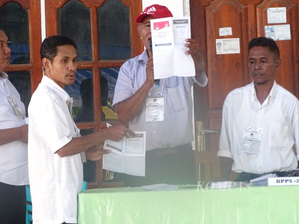 Rekapitulasi surat suara saat Pemilu 2019.