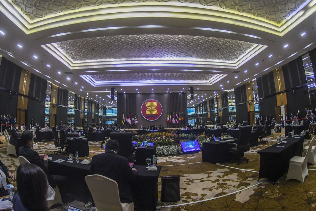 Suasana pertemuan khusus menteri luar negeri anggota ASEAN di Sekretariat ASEAN di Jakarta, Kamis (27/10/2022). 