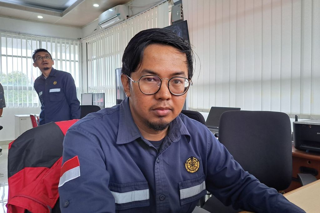 Kepala Pos Pengamatan Gunung Api (PGA) Marapi Ahmad Rifandi ketika dijumpai di kantornya, Bukittinggi, Sumatera Barat, Rabu (6/12/2023).