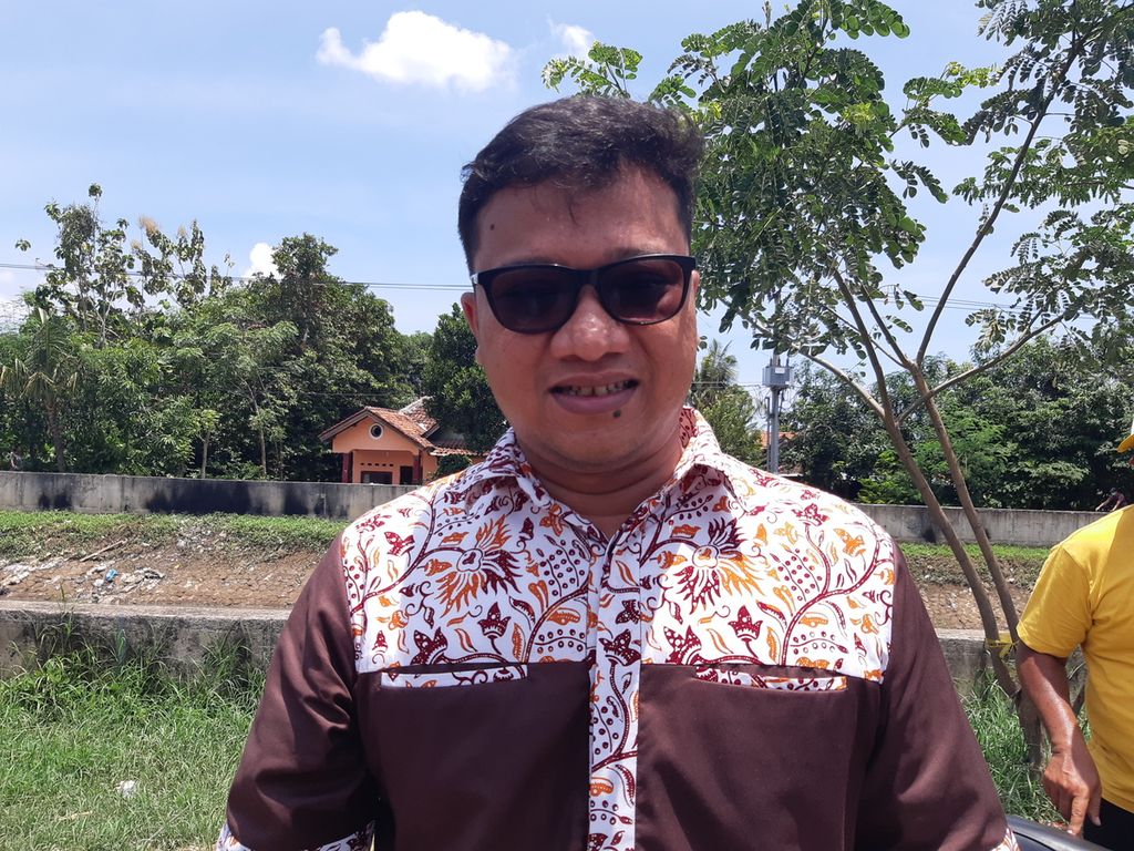 Daniel Mutaqien Syafiuddin saat diwawancarai di Kabupaten Indramayu, Jawa Barat, Rabu (28/10/2020).