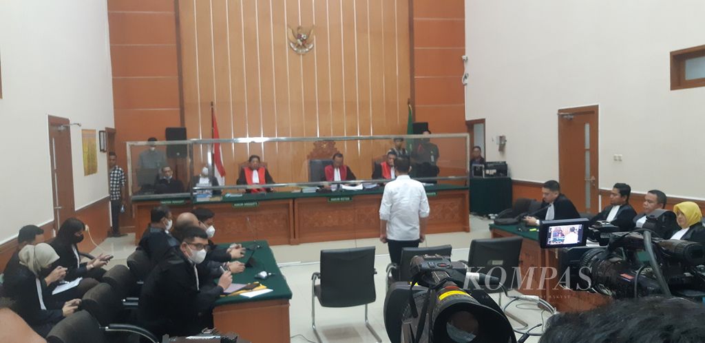 Sidang putusan terhadap Ajun Komisaris Besar Dody Prawiranegara di Pengadilan Negeri Jakarta Barat, Rabu (10/5/2023).