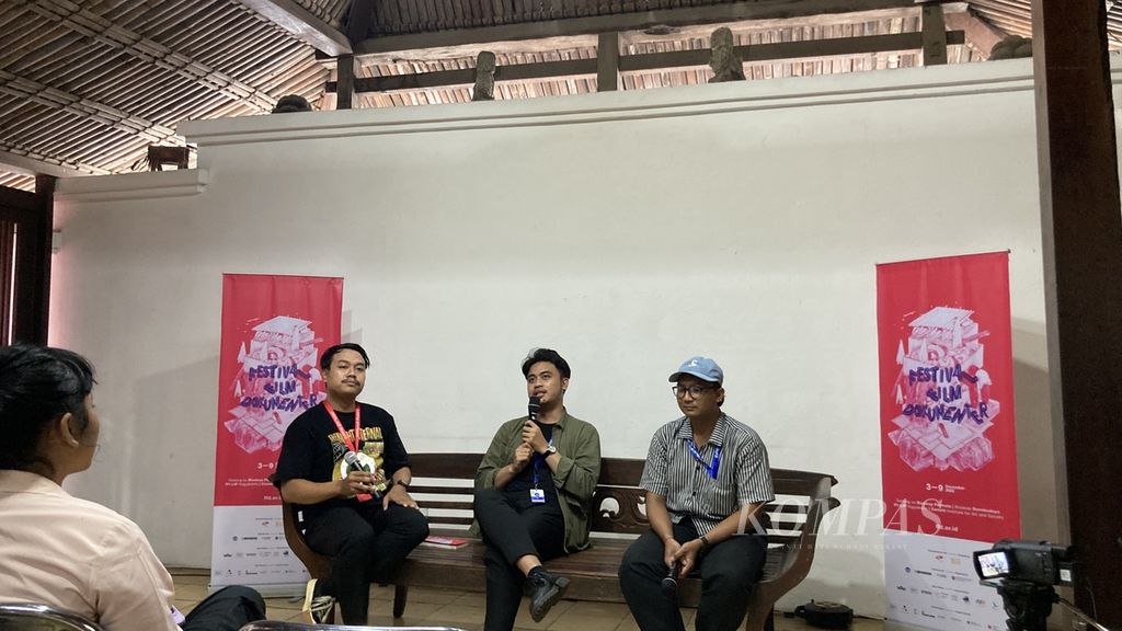 Suasana diskusi film dokumenter di Yogyakarta, Selasa (5/12/2023), dalam gelaran Festival Film Dokumenter (FFD) 2023. FFD tahun ini berlangsung pada 3-9 Desember 2023 di empat lokasi di Yogyakarta. Ada 84 film dari 42 negara yang ditayangkan.