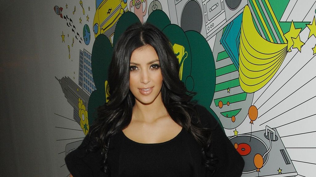 Pemengaruh Kim Kardashian tahun 2007.